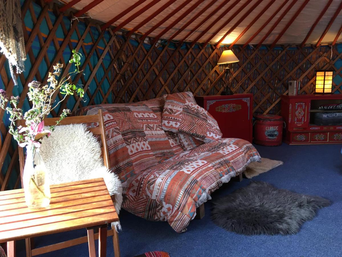 Готель Inch Hideaway Eco Camping Whitegate  Екстер'єр фото